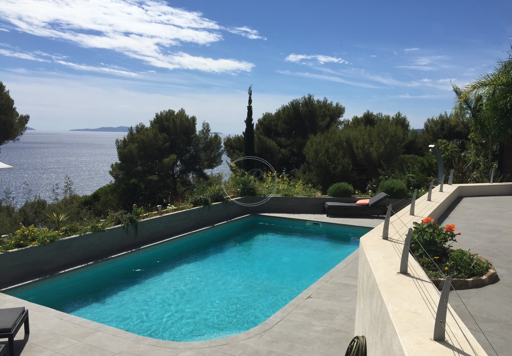 Beautiful luxury villa with swimming pool in Le Lavandou - Aiguebelle.