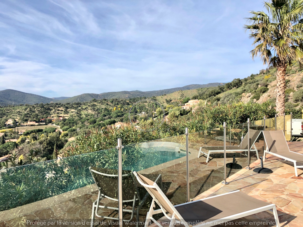 Villa avec piscine chauffée et vue panoramique