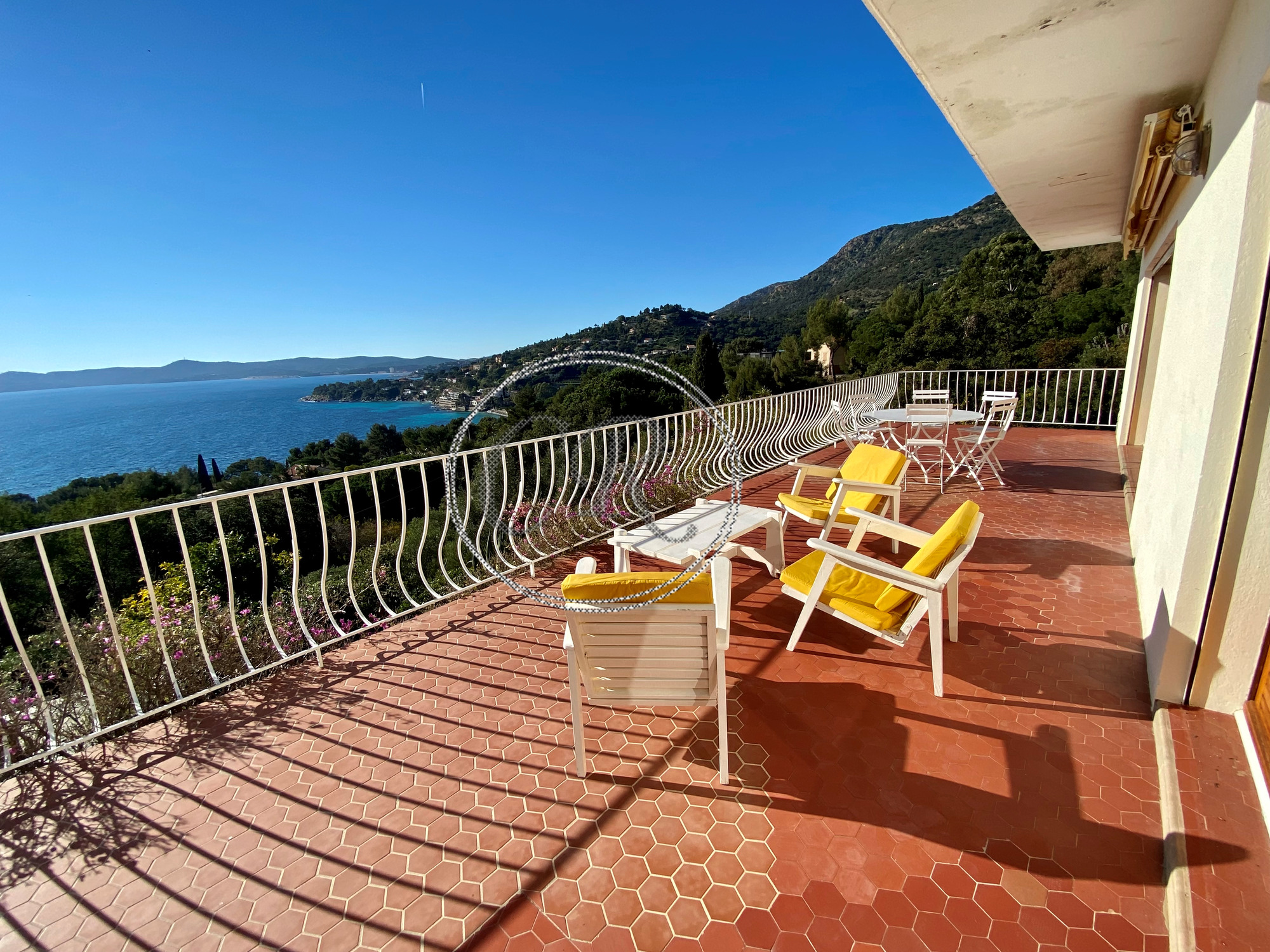Belle Villa avec piscine et vue mer panoramique