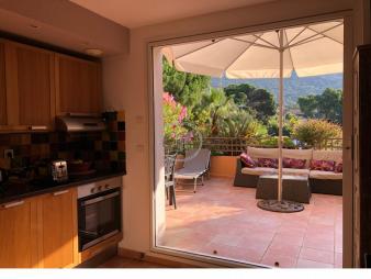 appartement-t3-de-standing-avec-grande-terrasse-vue-colline