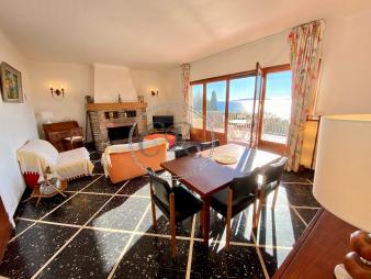 belle-villa-avec-piscine-et-vue-mer-panoramique