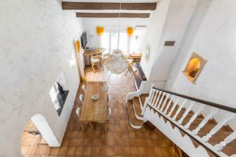 maison-au-charme-provencal-avec-piscine