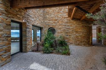 villa-d-exception-situee-au-cap-benat