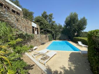 villa-with-swimming-pool-and-panoramic-sea-view-located-in-gaou