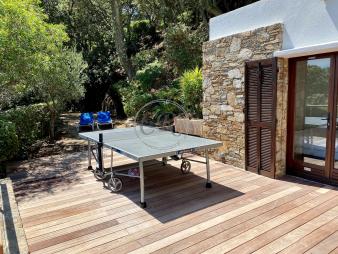 villa-with-swimming-pool-and-panoramic-sea-view-located-in-gaou