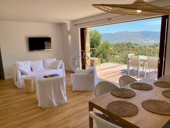 villa-with-swimming-pool-and-panoramic-sea-view-located-in-gaou