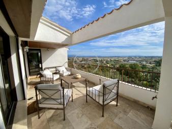 paisible-villa-sur-les-hauteurs-de-hyeres