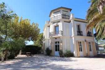 maison-de-maitre-au-domaine-du-pressoir-pierrefeu