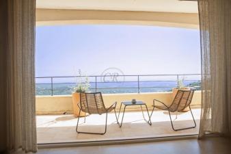 luxueuse-villa-contemporaine-vue-mer-panoramique
