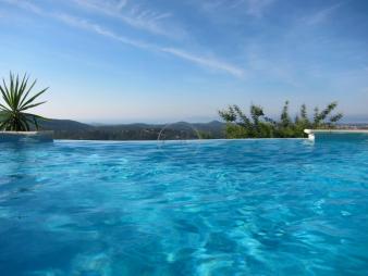 luxueuse-villa-contemporaine-vue-mer-panoramique