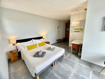 luxueuse-villa-contemporaine-vue-mer-panoramique